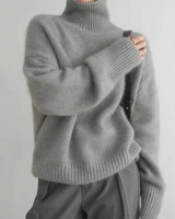Camelia | Women’s Cashmere Turtleneck