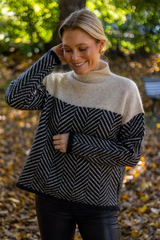 Eireann | Women’s Cashmere Chevron Turtleneck Sweater